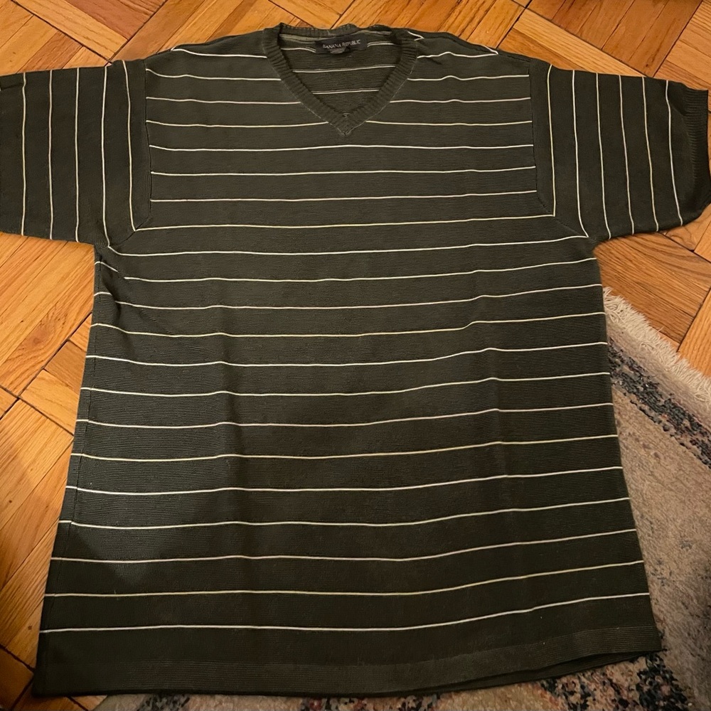 Banana republic, men’s XL, short sleeve, sweater, Olive, and white stripe